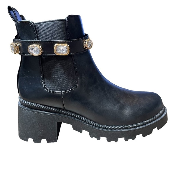 Sugar Shoes - Sugar Favor Black Bootie New Size 8.5